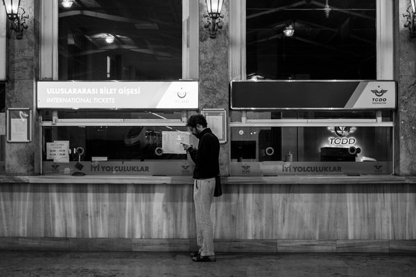 Comment savoir si une location de vacances est bien située par rapport aux attractions ?